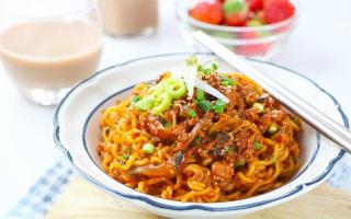 Cách làm mì trộn đơn giản, thơm ngon nhất tại nhà