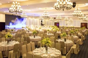 Nhà hàng tổ chức tiệc cưới chuyên nghiệp nhất TP. Hạ Long, Quảng Ninh