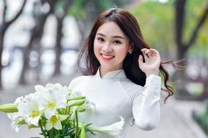 Tản văn viết về hoa loa kèn hay nhất