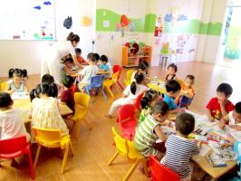 Lý giải vì sao nhiều giáo viên mầm non thì than thất nghiệp mà các cơ sở mầm non thì lại than thiếu giáo viên